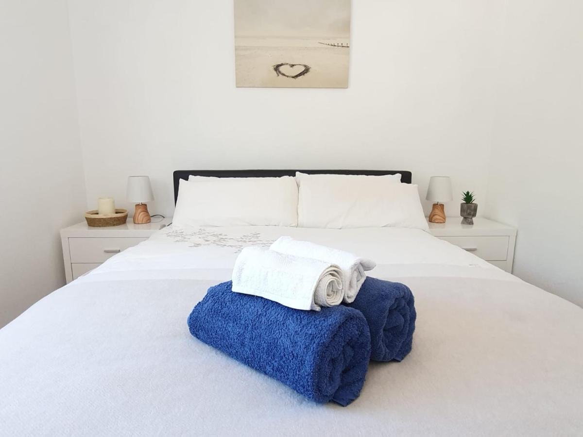Beautiful 5 Bedroom Villa With Private Pool With Stunning Sea Views, Walking Distances To Shops Restaurants Beach Manilva Luaran gambar