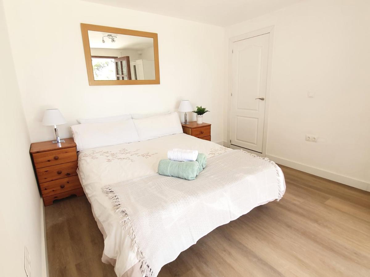 Beautiful 5 Bedroom Villa With Private Pool With Stunning Sea Views, Walking Distances To Shops Restaurants Beach Manilva Luaran gambar