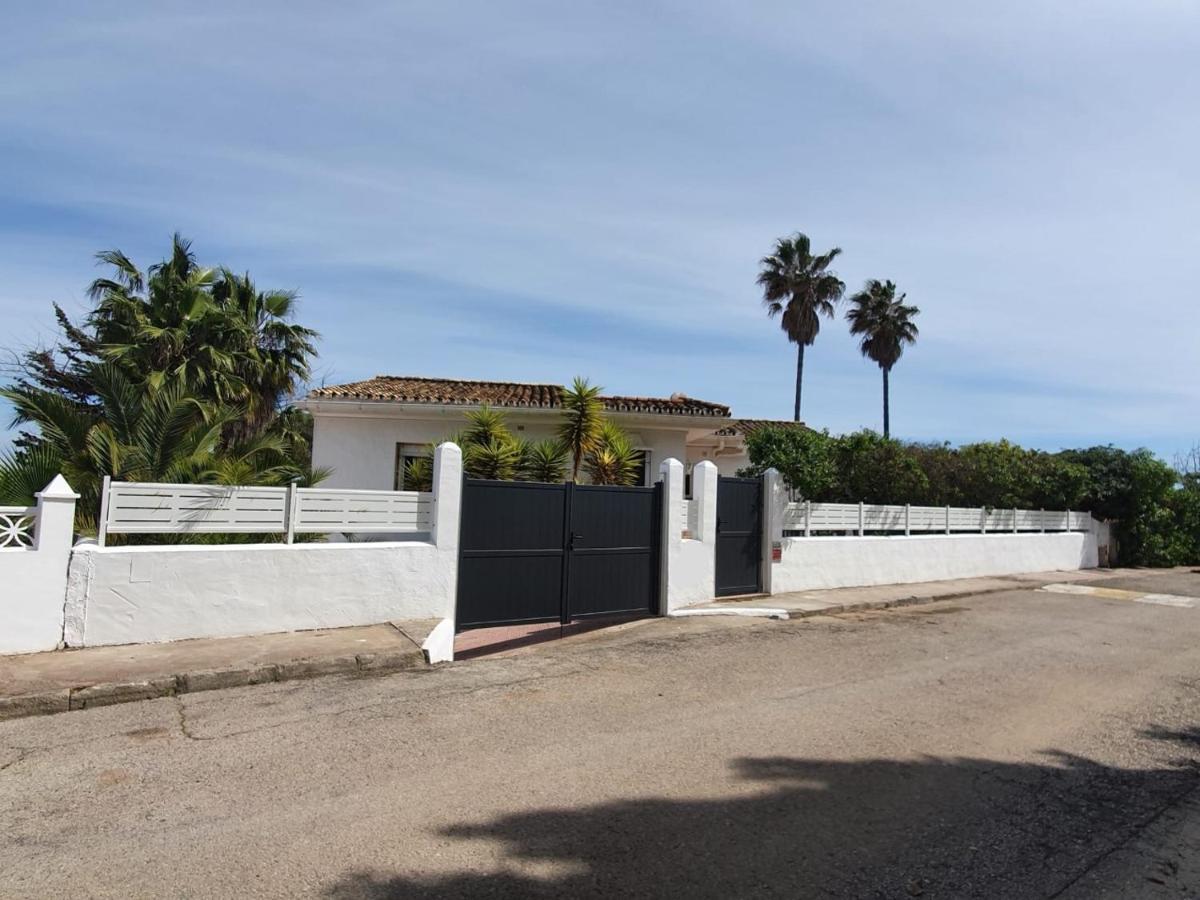 Beautiful 5 Bedroom Villa With Private Pool With Stunning Sea Views, Walking Distances To Shops Restaurants Beach Manilva Luaran gambar